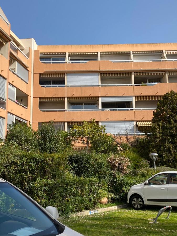 Appart. F2 Apercu Port De Santa Lucia St Raphael Сен-Рафаэль Экстерьер фото