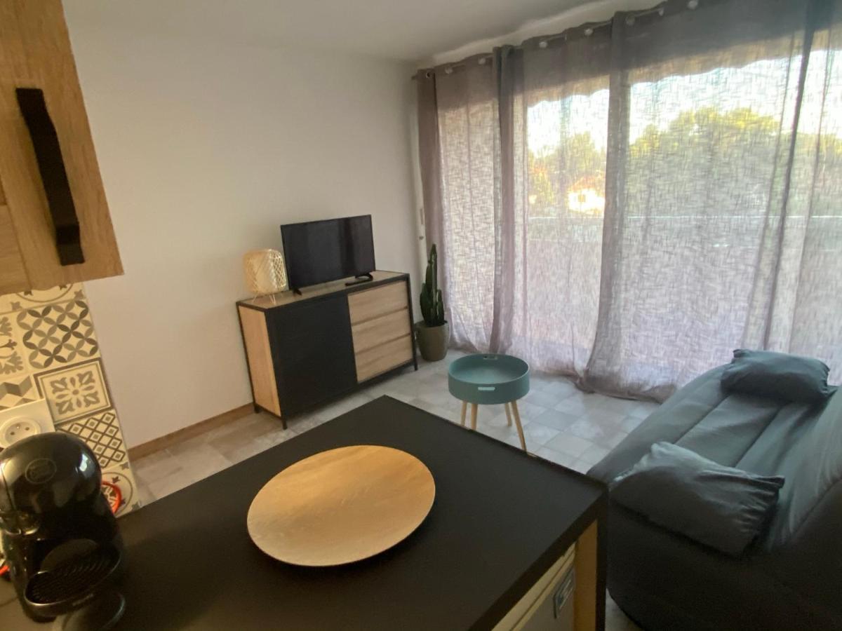 Appart. F2 Apercu Port De Santa Lucia St Raphael Сен-Рафаэль Экстерьер фото